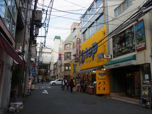 広島に行く人も広島におる人も 広島の街 袋町 1